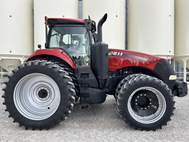 Image of Case IH Magnum 310 equipment image 3