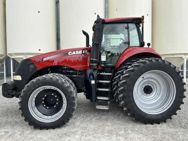 Image of Case IH Magnum 310 equipment image 2