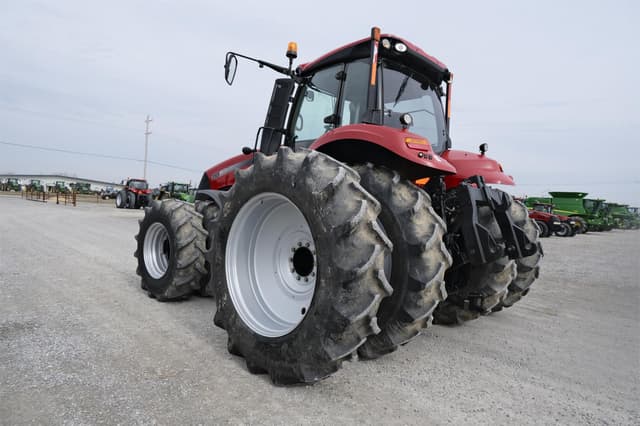 Image of Case IH Magnum 310 equipment image 4