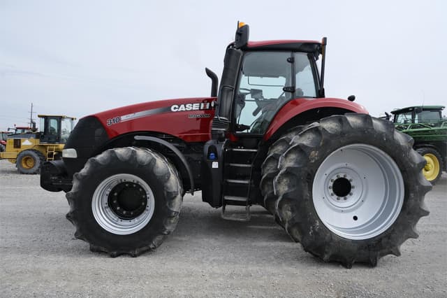 Image of Case IH Magnum 310 equipment image 2