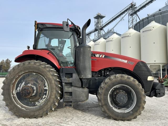 Image of Case IH Magnum 310 equipment image 3