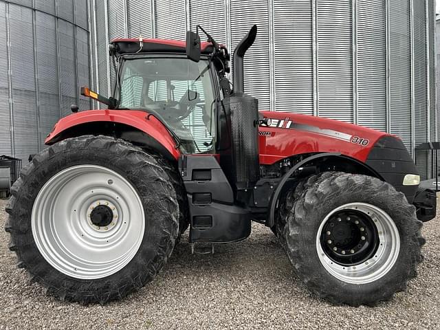 Image of Case IH Magnum 310 equipment image 3