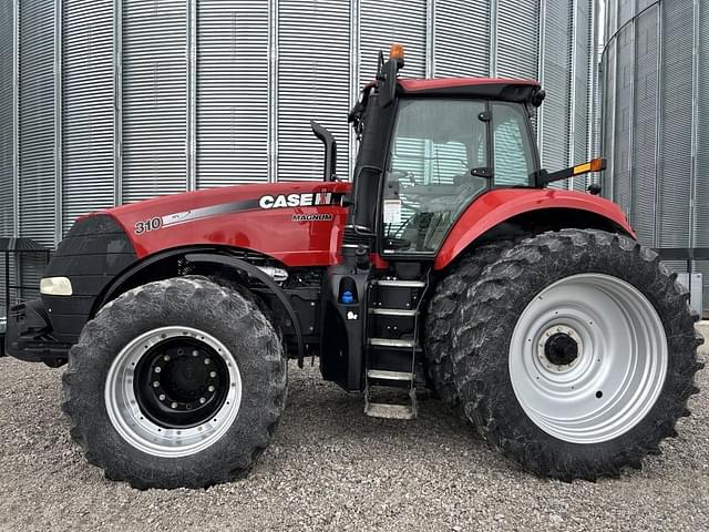 Image of Case IH Magnum 310 equipment image 2