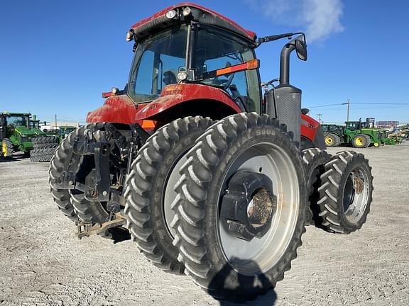 Image of Case IH Magnum 310 equipment image 4