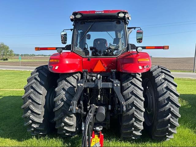 Image of Case IH Magnum 310 equipment image 3