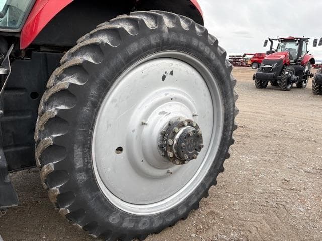 Image of Case IH Magnum 310 equipment image 2