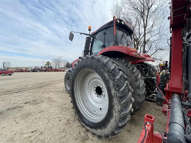 Image of Case IH Magnum 310 equipment image 3