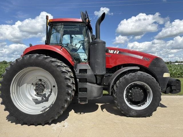 Image of Case IH Magnum 310 equipment image 3