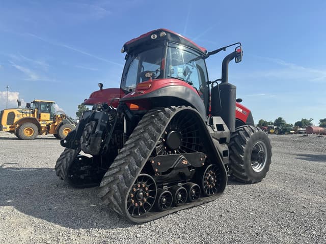 Image of Case IH Magnum 310 Rowtrac equipment image 4