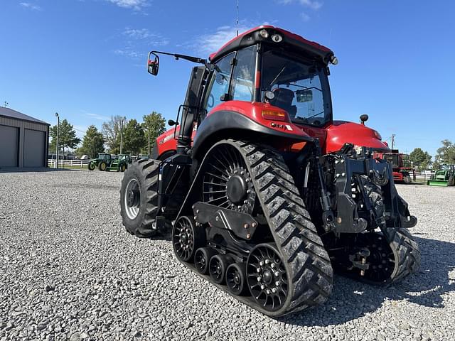 Image of Case IH Magnum 310 Rowtrac equipment image 4