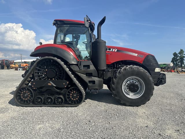 Image of Case IH Magnum 310 Rowtrac equipment image 2