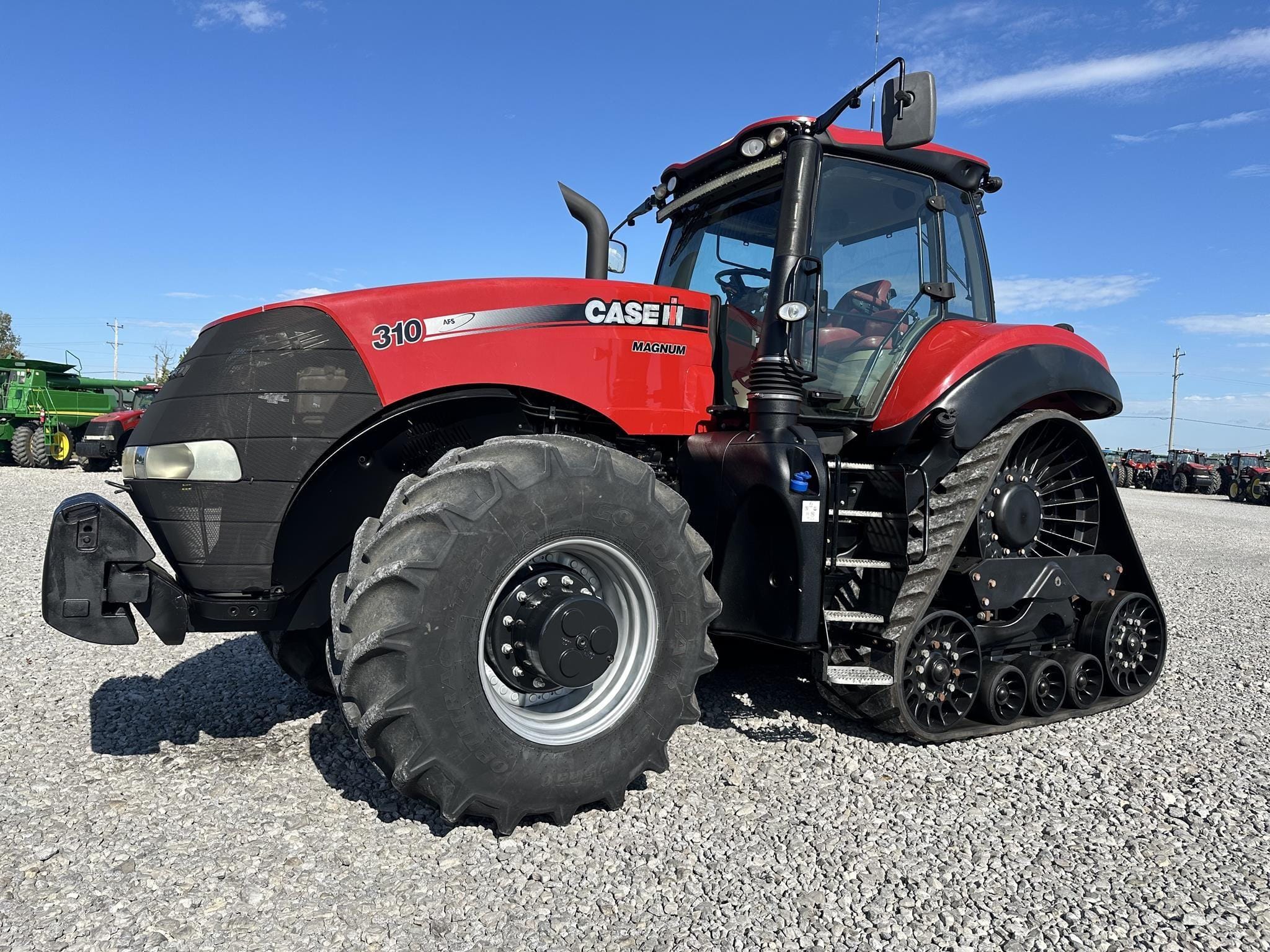 2015 Case IH Magnum 310 Rowtrac Equipment Image0