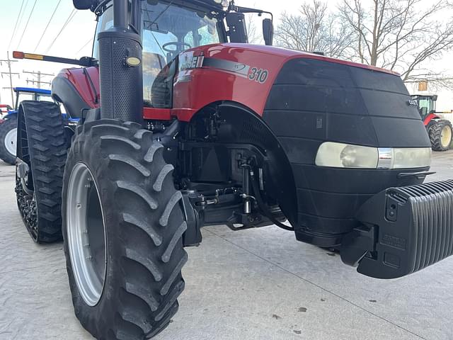 Image of Case IH Magnum 310 Rowtrac equipment image 4