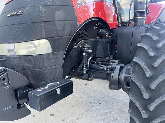 Image of Case IH Magnum 310 Rowtrac equipment image 3