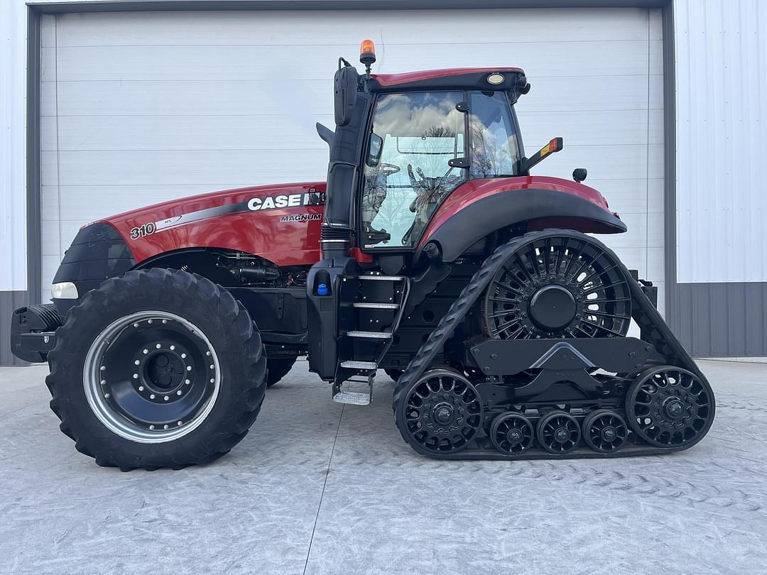 Image of Case IH Magnum 310 Rowtrac Primary image
