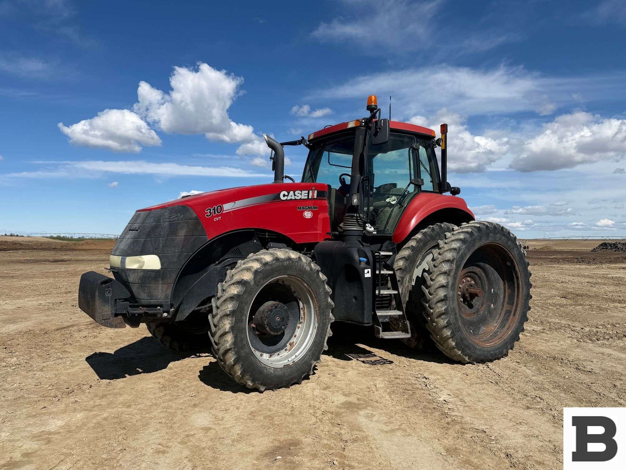 2015 Case IH Magnum 310 Equipment Image0