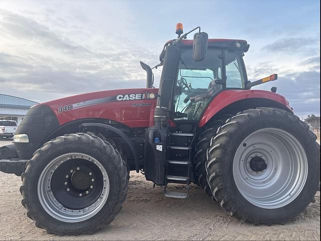 Image of Case IH Magnum 340 equipment image 2