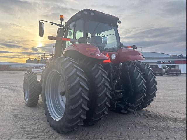 Image of Case IH Magnum 340 equipment image 3