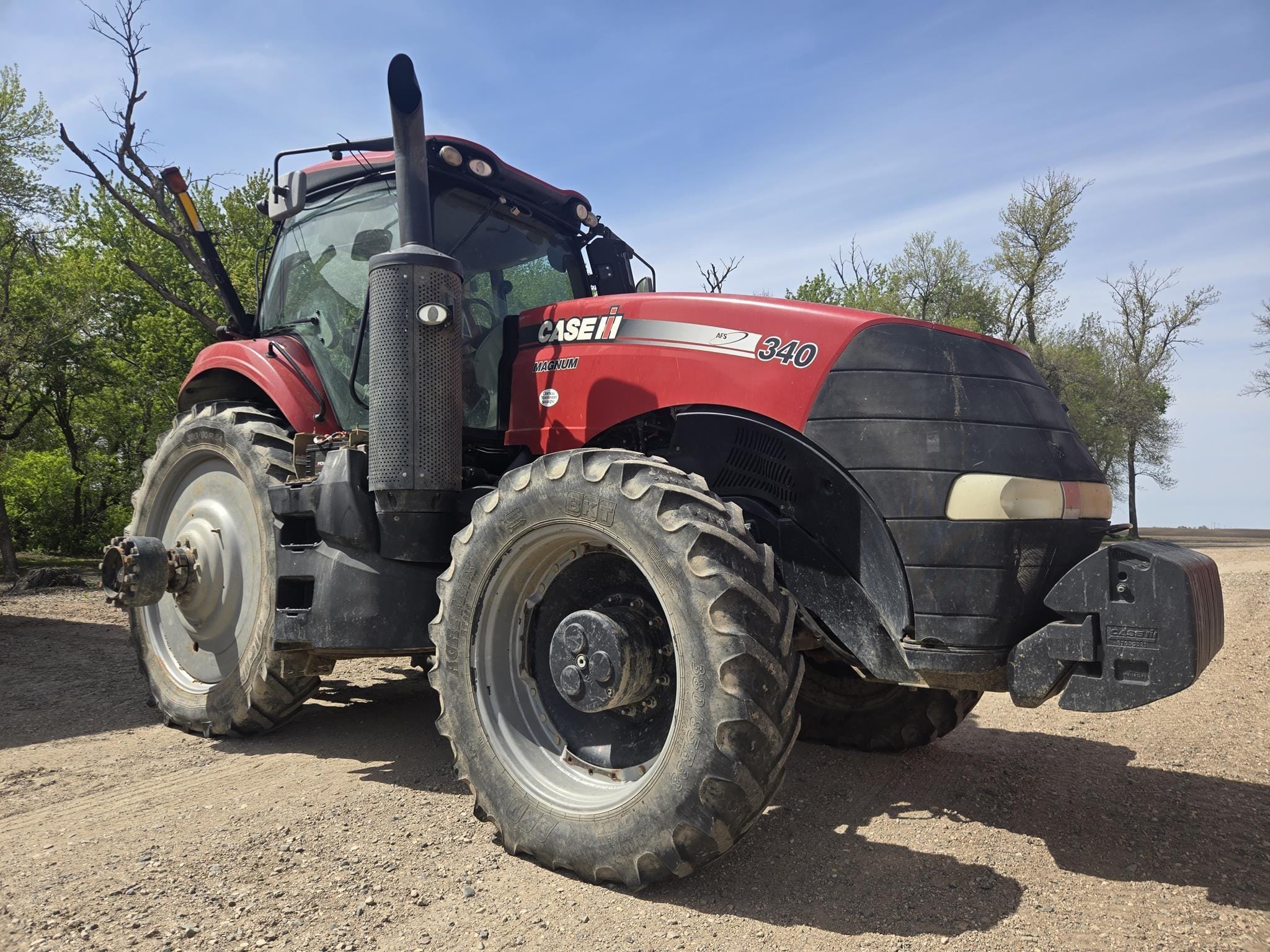 2015 Case IH Magnum 340 Equipment Image0