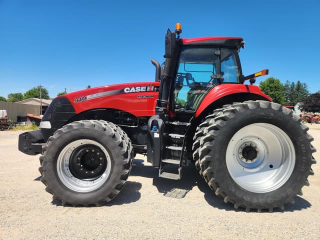 Image of Case IH Magnum 340 equipment image 1