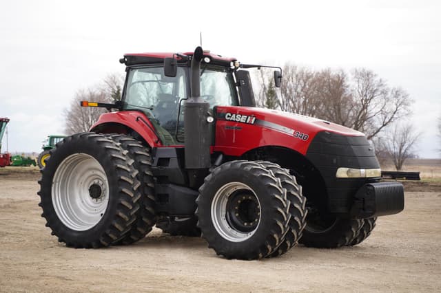 Image of Case IH Magnum 340 equipment image 2