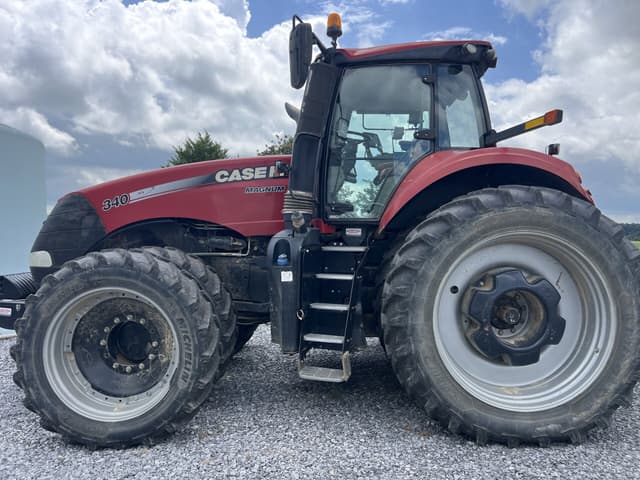 Image of Case IH Magnum 340 equipment image 4