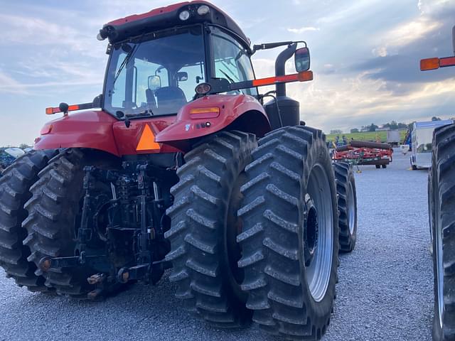 Image of Case IH Magnum 340 equipment image 2