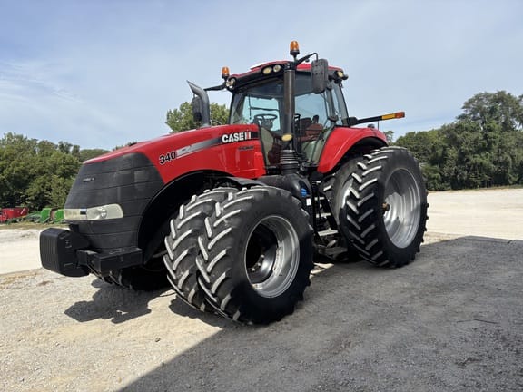 2015 Case IH Magnum 340 Equipment Image0