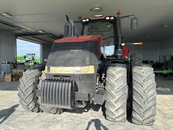 Image of Case IH Magnum 340 equipment image 4
