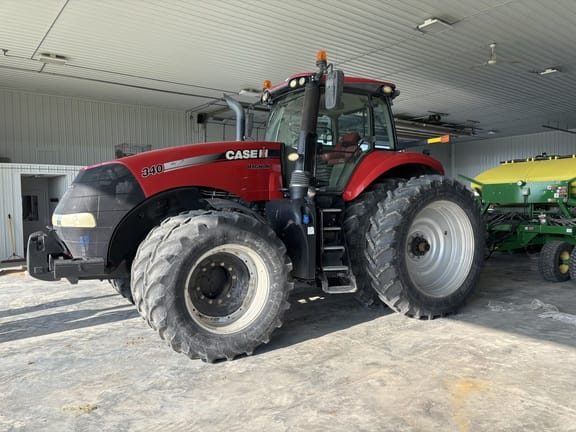 2015 Case IH Magnum 340 Equipment Image0