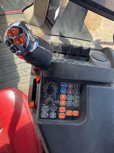 Image of Case IH Magnum 340 equipment image 4