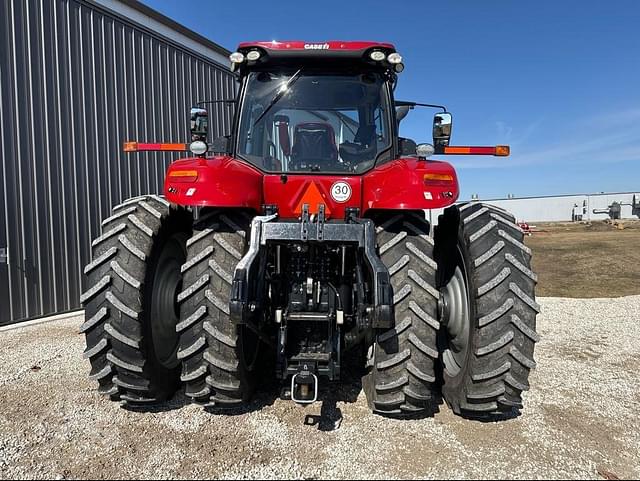 Image of Case IH Magnum 340 equipment image 3