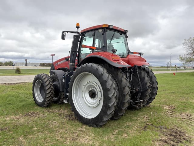 Image of Case IH Magnum 340 equipment image 2