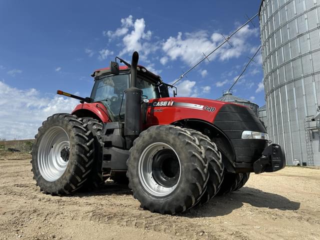 Image of Case IH Magnum 340 equipment image 2