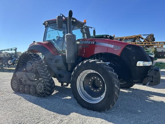 Image of Case IH Magnum 340 Rowtrac equipment image 3