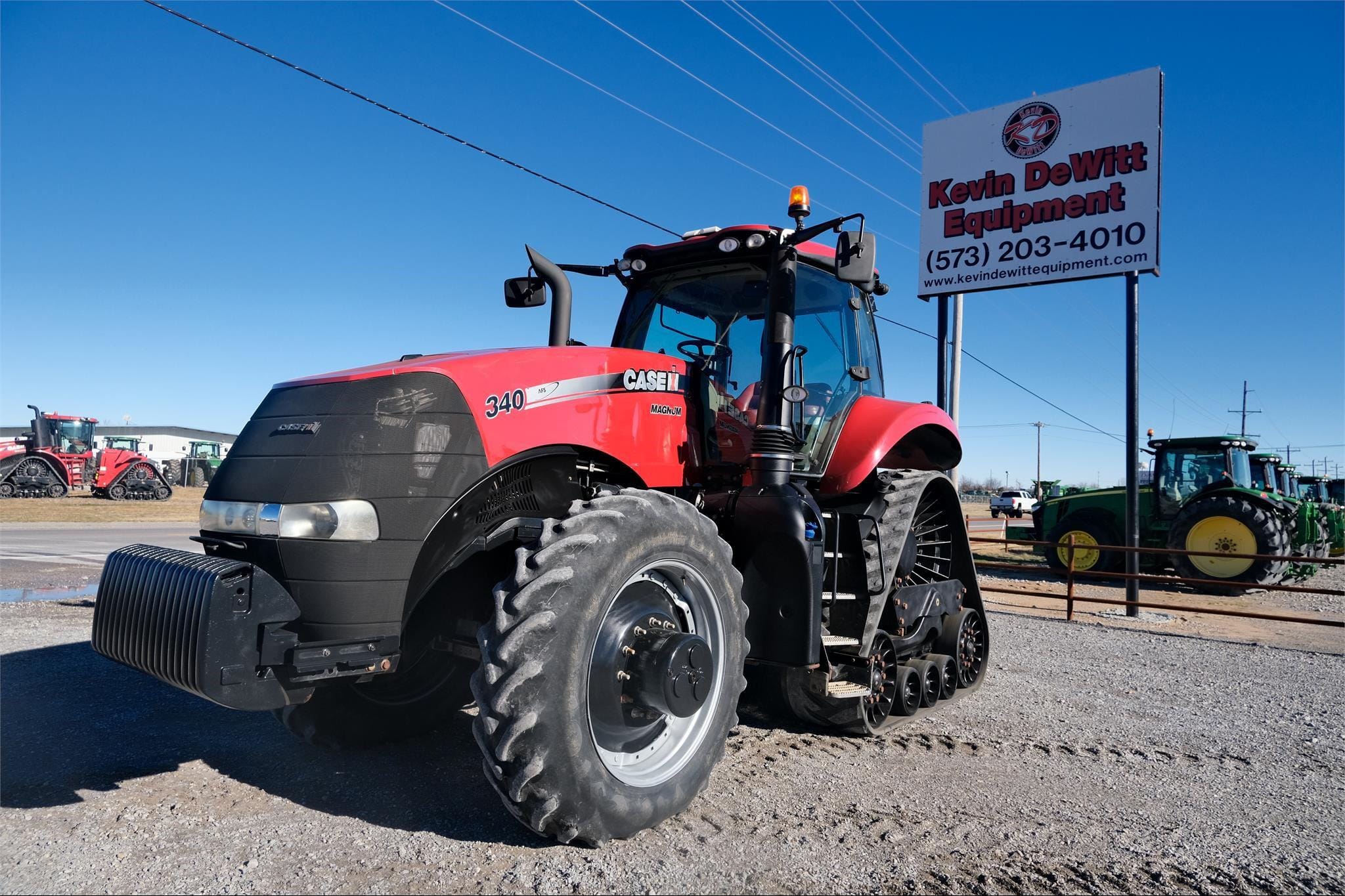 2015 Case IH Magnum 340 Rowtrac Equipment Image0
