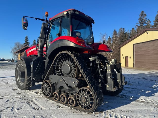 Image of Case IH Magnum 340 equipment image 4