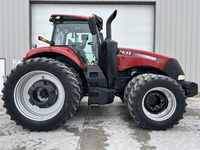 Image of Case IH Magnum 380 equipment image 3