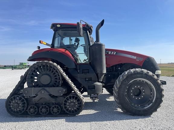 Image of Case IH Magnum 380 RowTrac equipment image 3