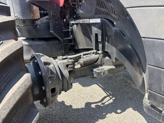 Image of Case IH Magnum 380 RowTrac equipment image 3