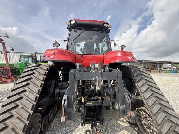 Image of Case IH Magnum 380 RowTrac equipment image 4