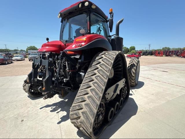 Image of Case IH Magnum 380 RowTrac equipment image 4