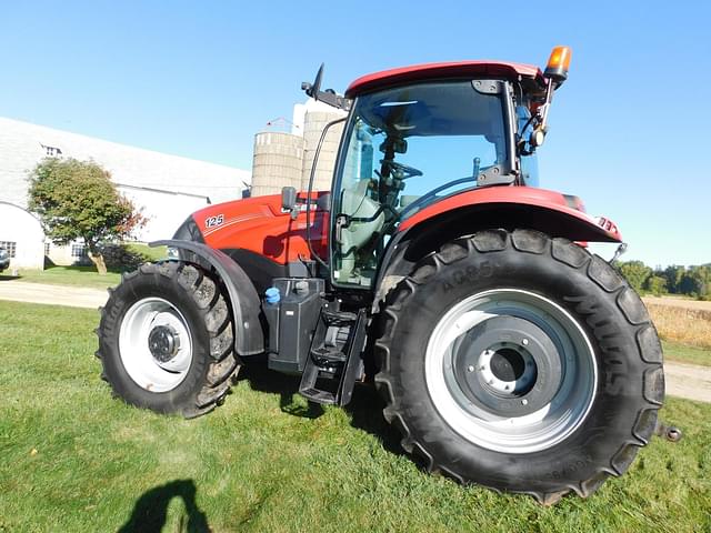 Image of Case IH Maxxum 125 equipment image 4