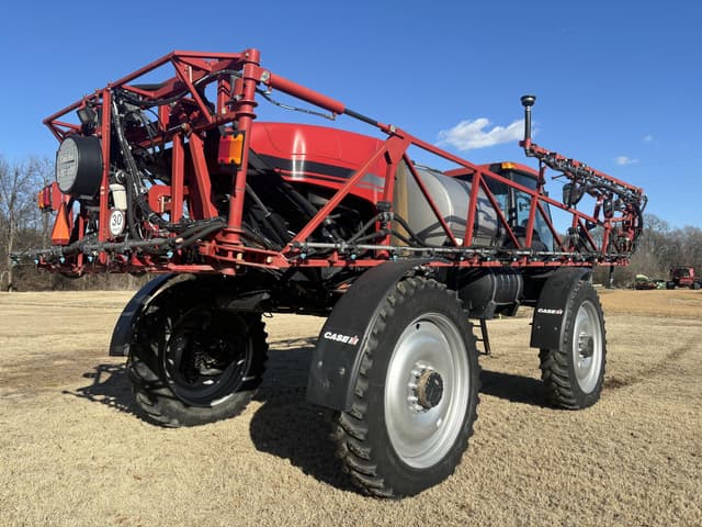 Image of Case IH 3240 Patriot equipment image 4