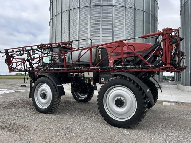 Image of Case IH 3240 Patriot equipment image 4