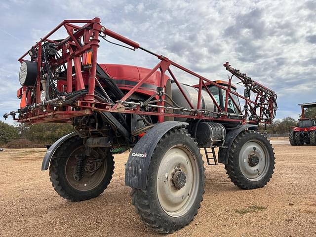 Image of Case IH Patriot 3240 equipment image 3