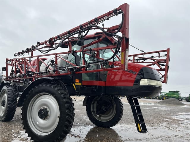 Image of Case IH 3240 Patriot equipment image 1