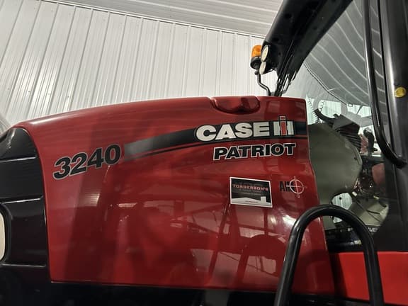 Image of Case IH 3240 Patriot equipment image 4