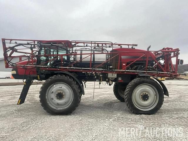 Image of Case IH Patriot 3240 equipment image 1