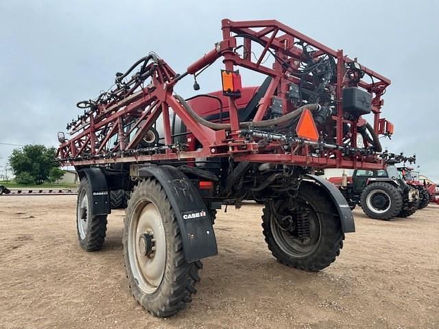 Image of Case IH Patriot 3340 equipment image 2